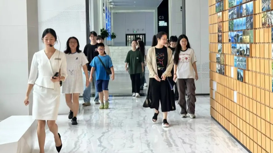 【艺起实践】木玩遇上共富工坊，艺术学子解码云和...